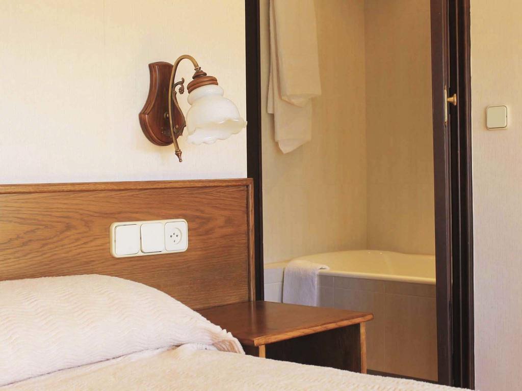 Hostal Rita Belvedere Пучсерда Экстерьер фото