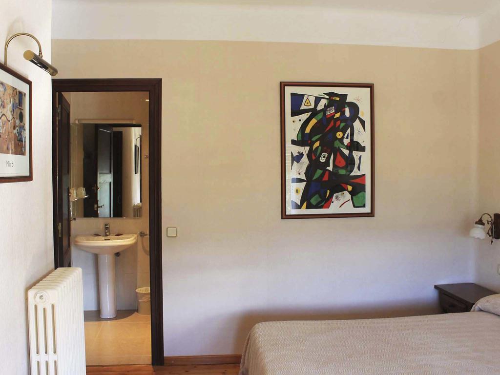 Hostal Rita Belvedere Пучсерда Экстерьер фото