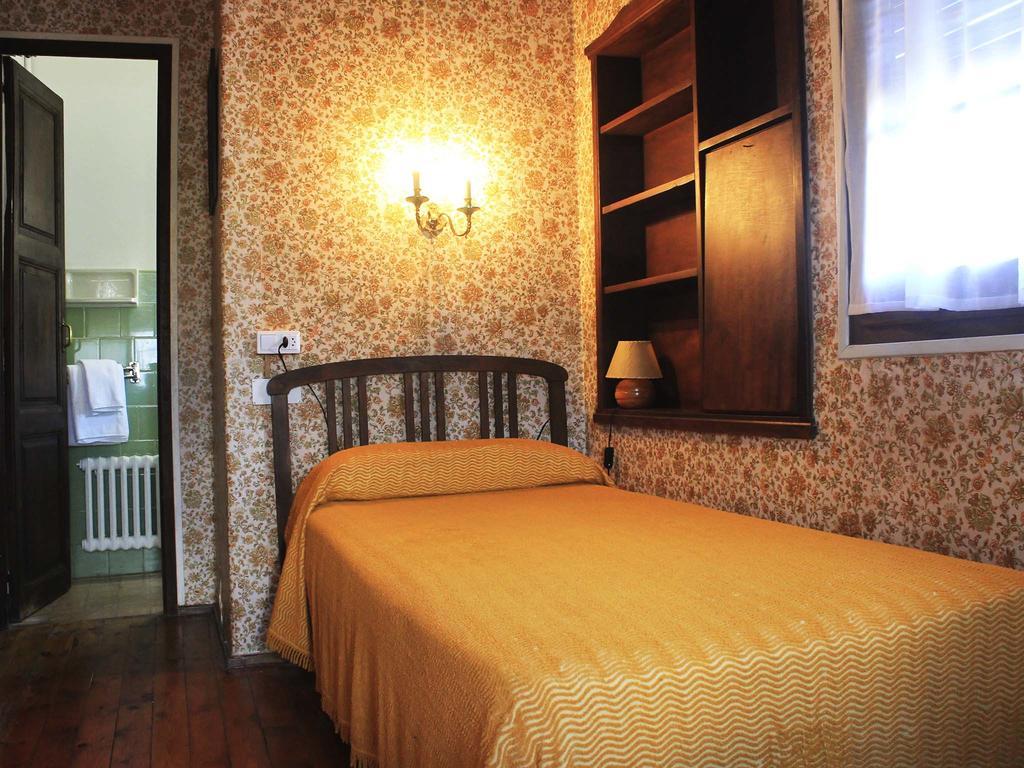 Hostal Rita Belvedere Пучсерда Номер фото