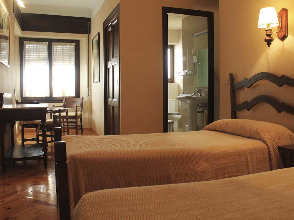 Hostal Rita Belvedere Пучсерда Экстерьер фото